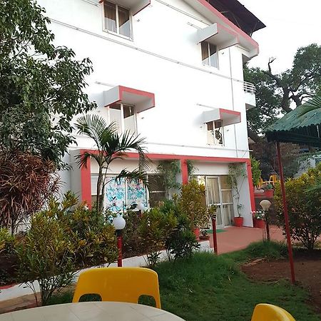 Hotel Stone House Mahābaleshwar Extérieur photo