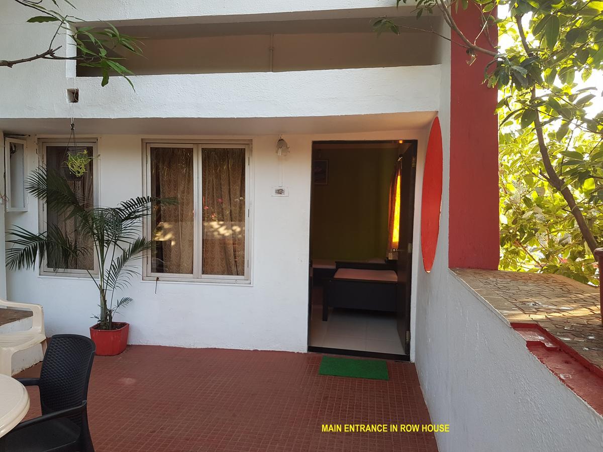 Hotel Stone House Mahābaleshwar Extérieur photo