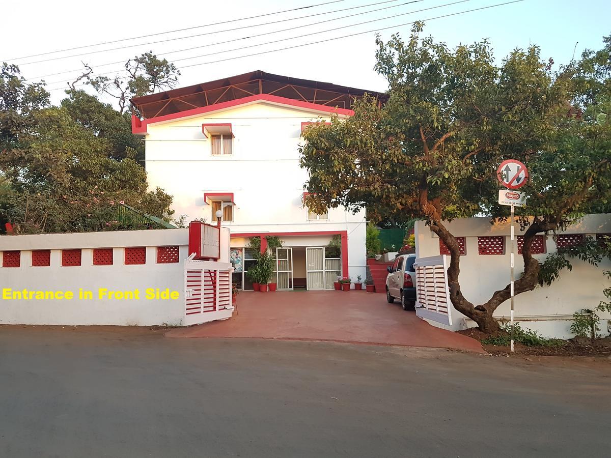 Hotel Stone House Mahābaleshwar Extérieur photo