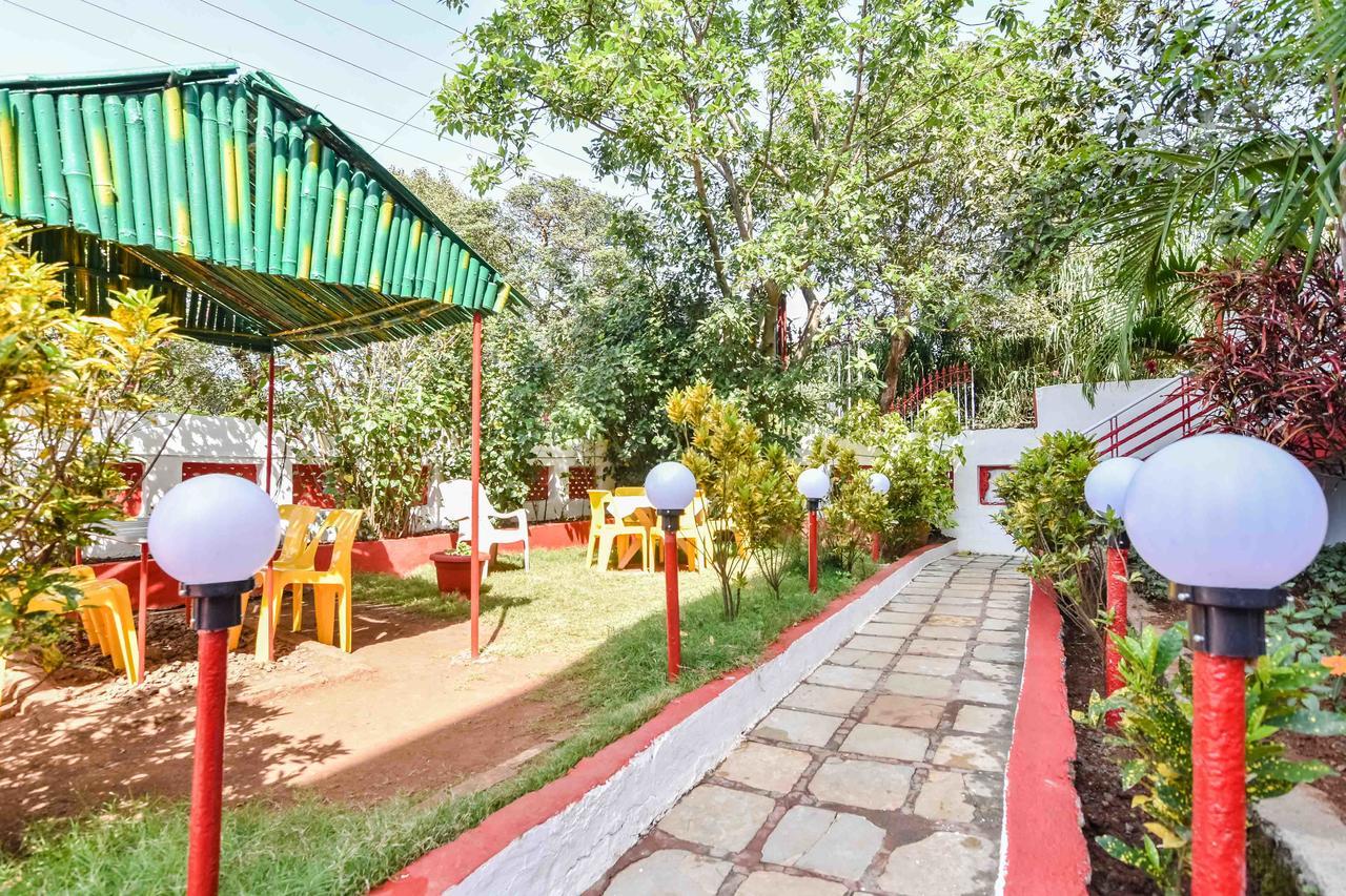 Hotel Stone House Mahābaleshwar Extérieur photo