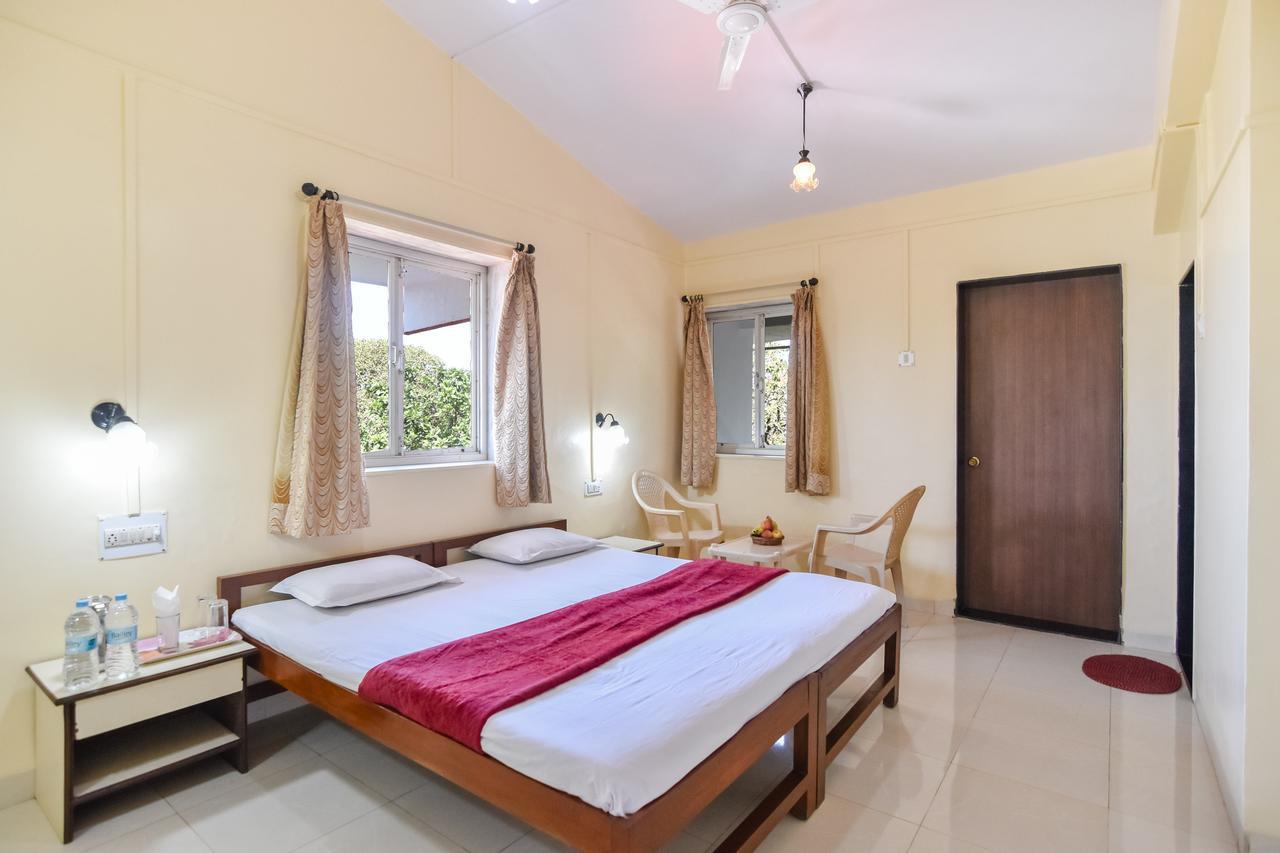 Hotel Stone House Mahābaleshwar Extérieur photo