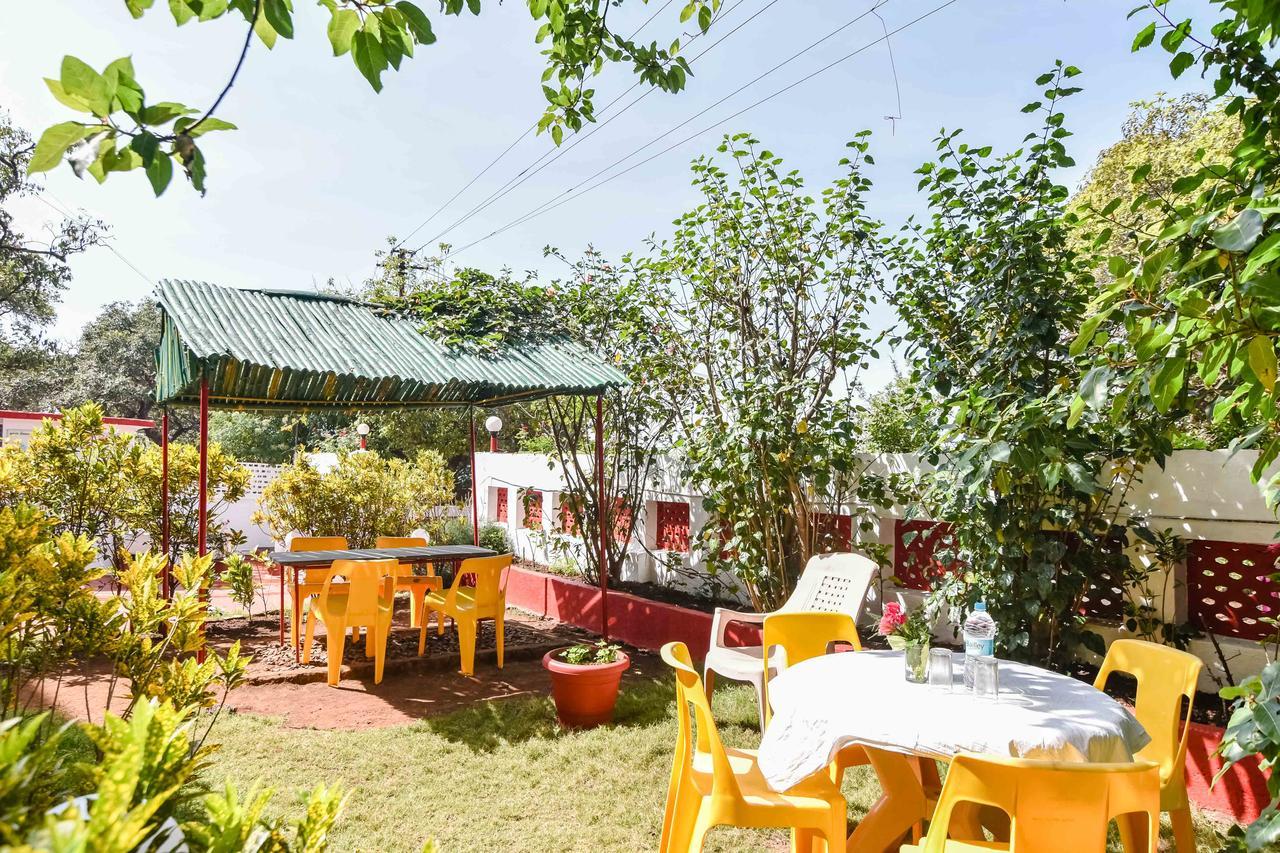 Hotel Stone House Mahābaleshwar Extérieur photo