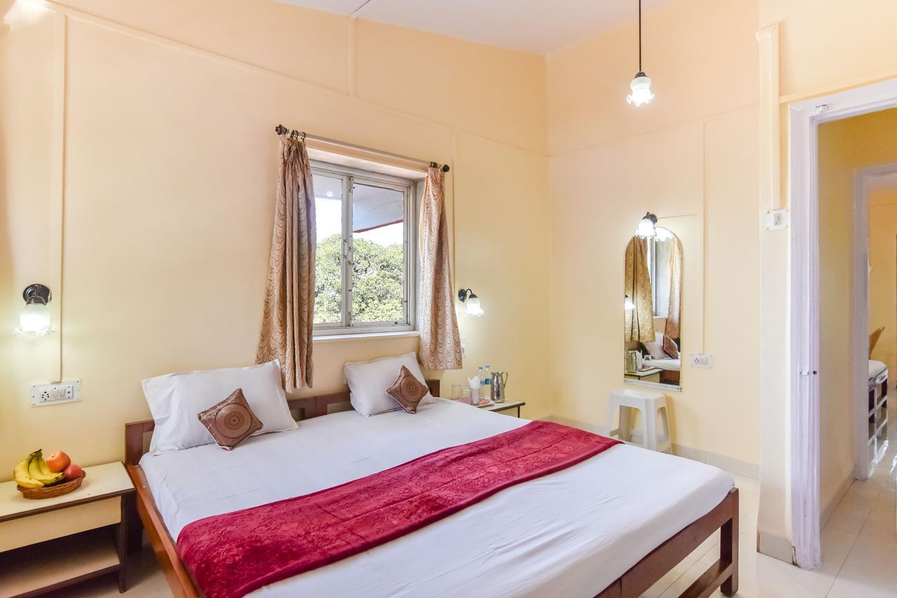 Hotel Stone House Mahābaleshwar Extérieur photo