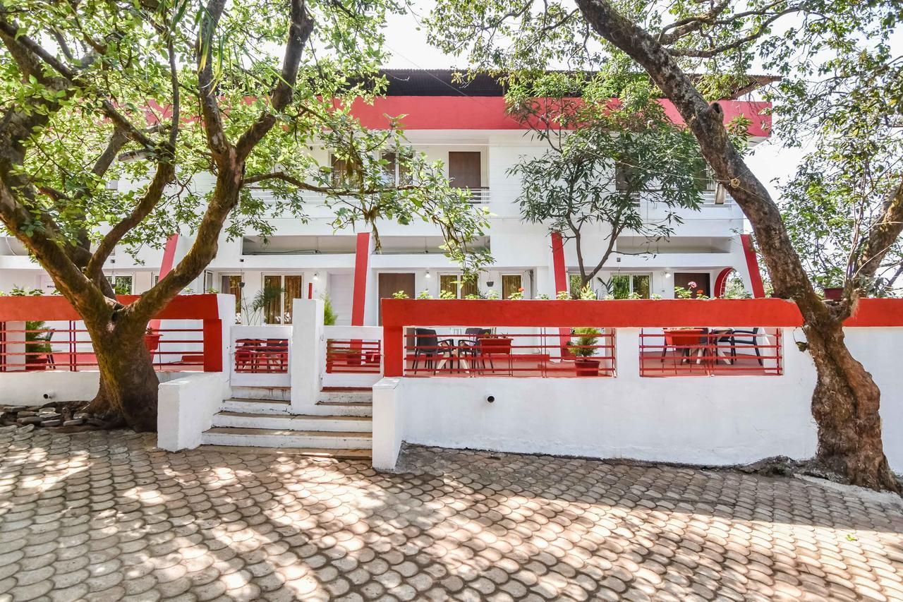 Hotel Stone House Mahābaleshwar Extérieur photo