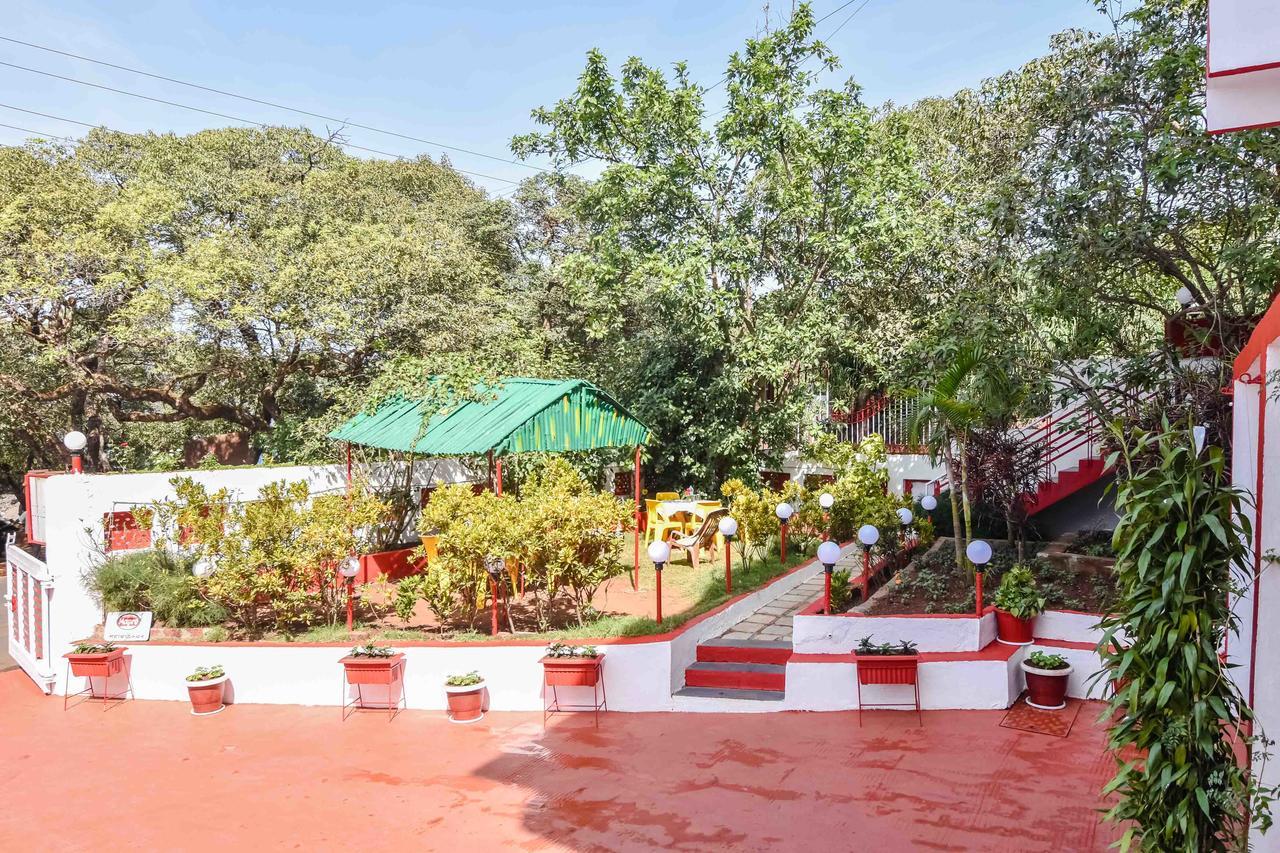 Hotel Stone House Mahābaleshwar Extérieur photo